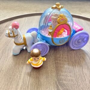 Fisher-Price Little People Disney Princess Cinderella's Coach Music Lights Up